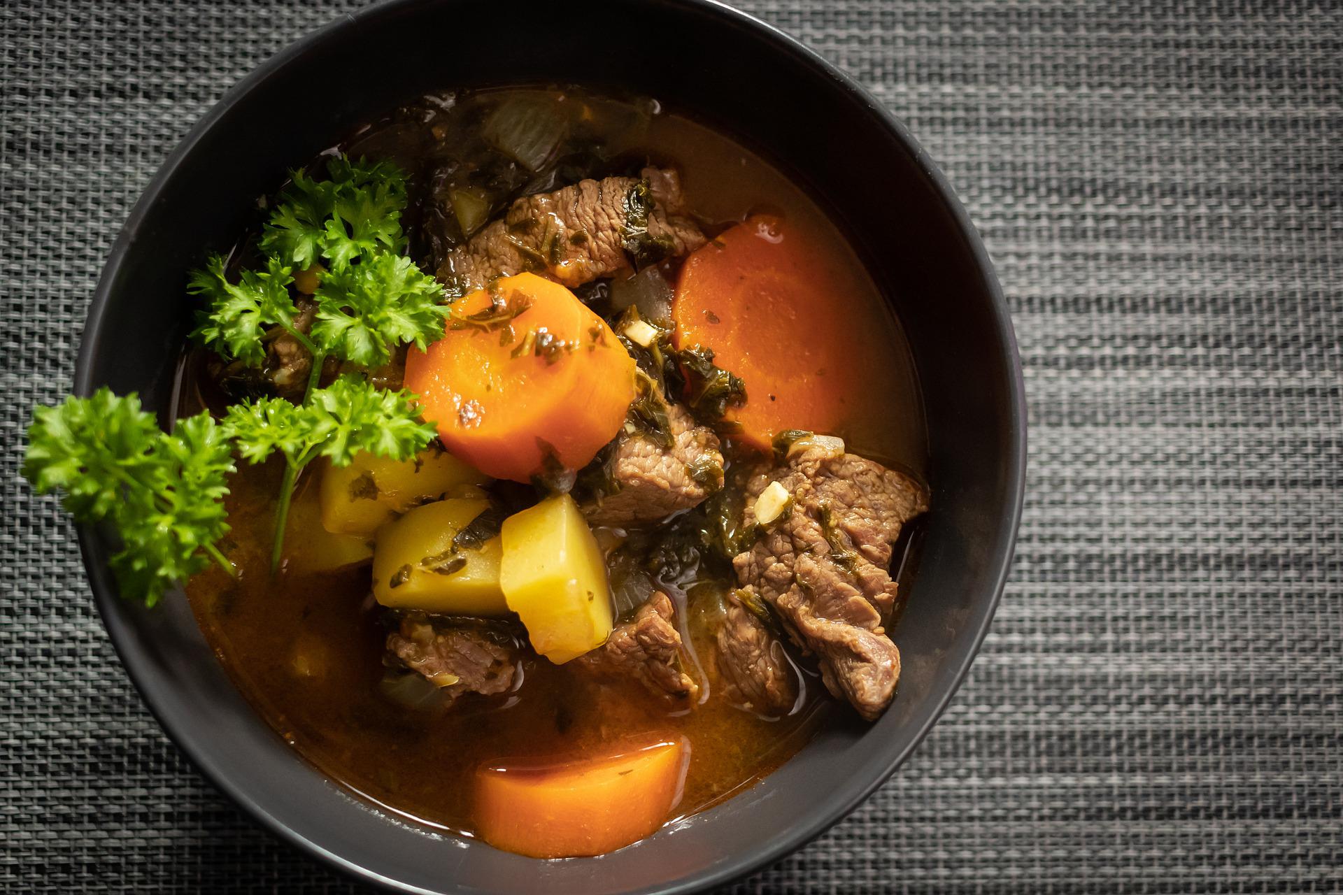 Runderstoofpot met flespompoen en pastinaak