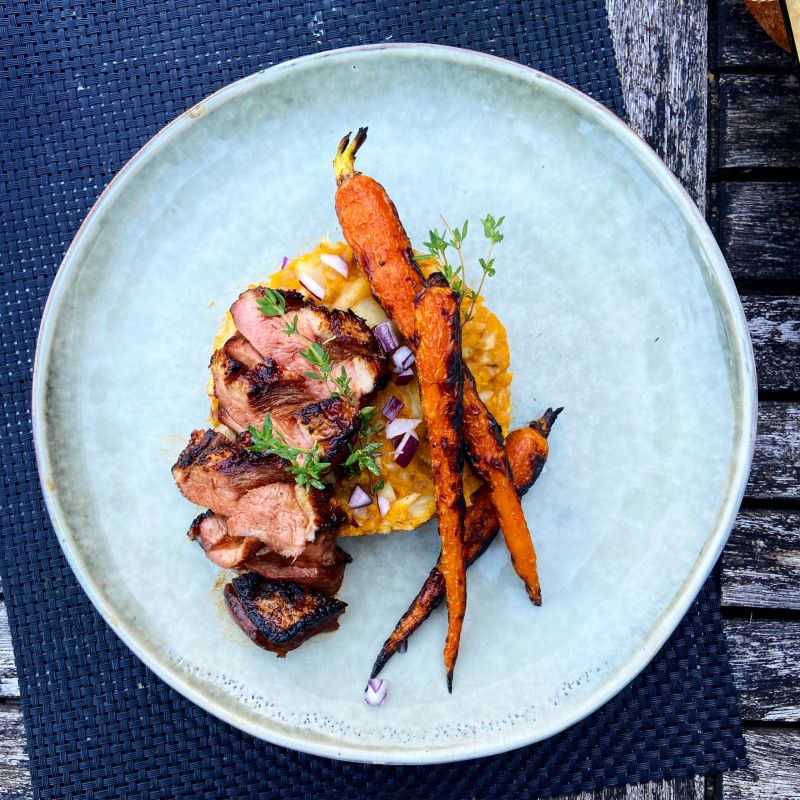 Eendenborst met knolselderij, zoete aardappelpuree
